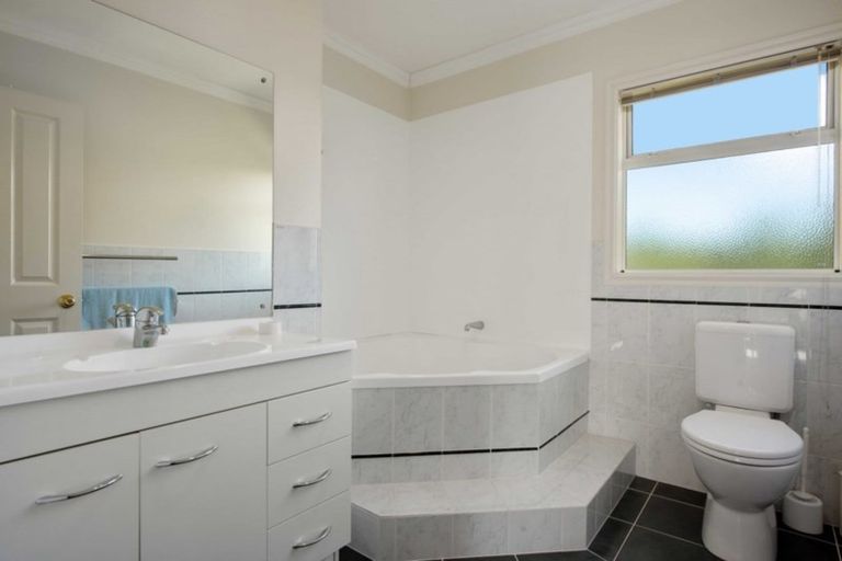 Photo of property in 29 Kinloch Drive, Bethlehem, Tauranga, 3110