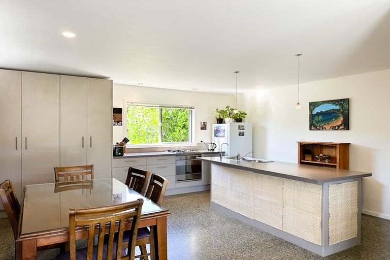 Photo of property in 36 Nyhane Drive, Ligar Bay, Takaka, 7183