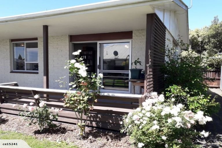 Photo of property in 49 Newnham Street, Rangiora, 7400