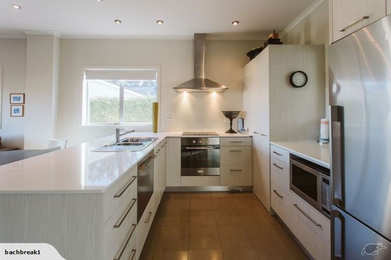 Photo of property in The Strand, 8/16 Ronald Street, Strandon, New Plymouth, 4312