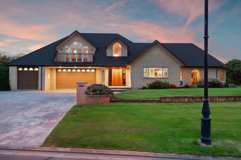 Photo of property in 9 Stonebridge Way, Prebbleton, 7604