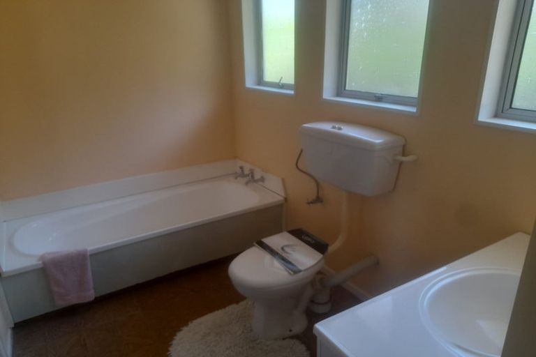 Photo of property in 43 Sunnyview Drive, Brown Owl, Upper Hutt, 5018