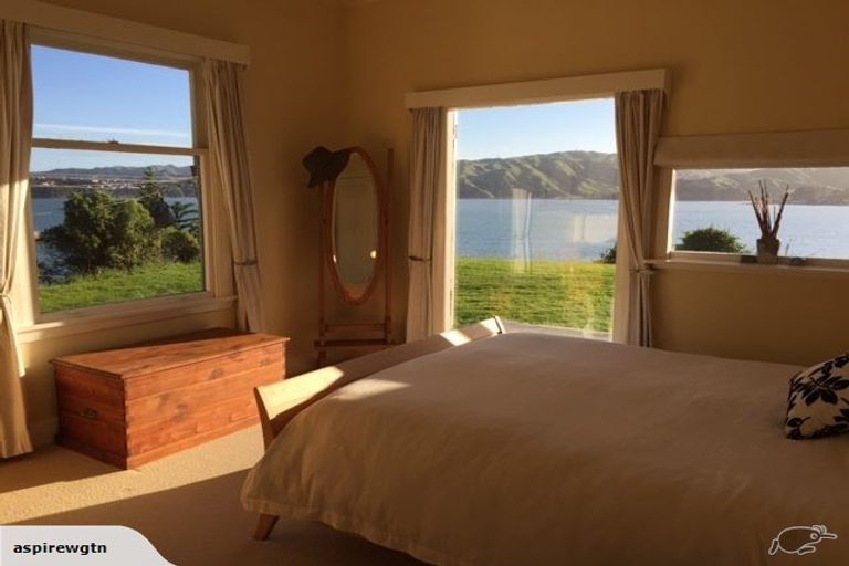 Photo of property in 300a Paremata Road, Whitby, Porirua, 5381