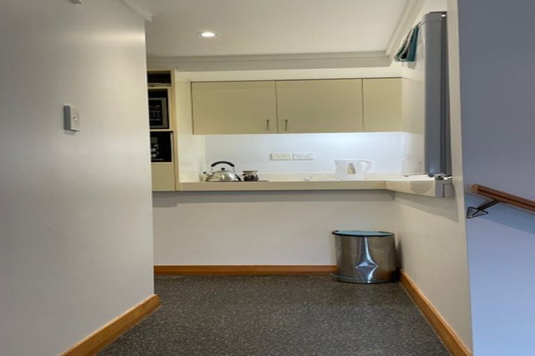 Photo of property in 44 Highbury Road, Highbury, Wellington, 6012