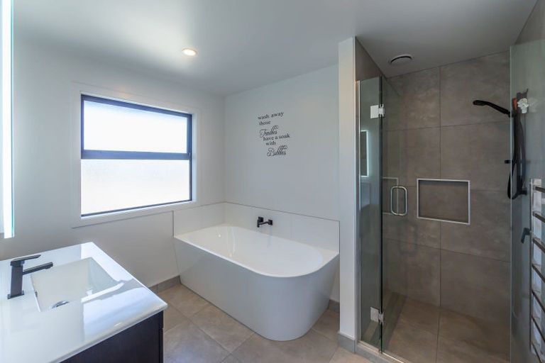 Photo of property in 23 Nicolau Avenue, Rolleston, 7615