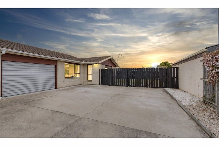 Photo of property in 5 Pegasus Avenue, North New Brighton, Christchurch, 8083