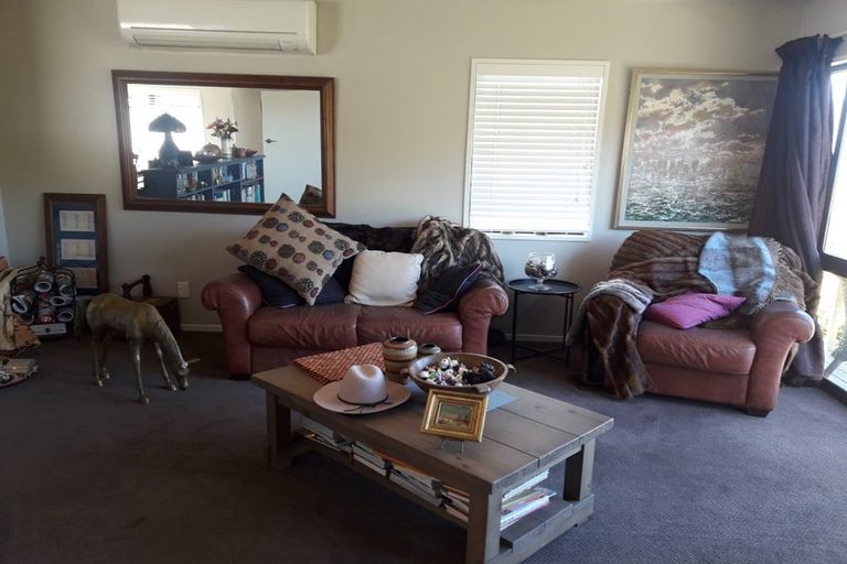 Photo of property in 11 Governors Bay Road, Cass Bay, Lyttelton, 8082