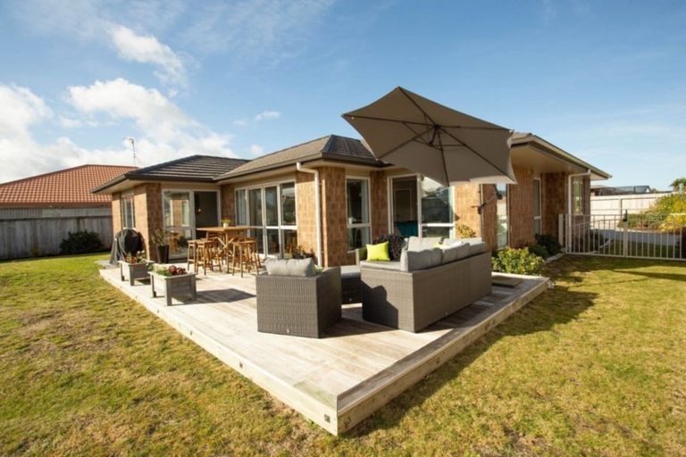 Photo of property in 8 Taranui Way, Paraparaumu Beach, Paraparaumu, 5032