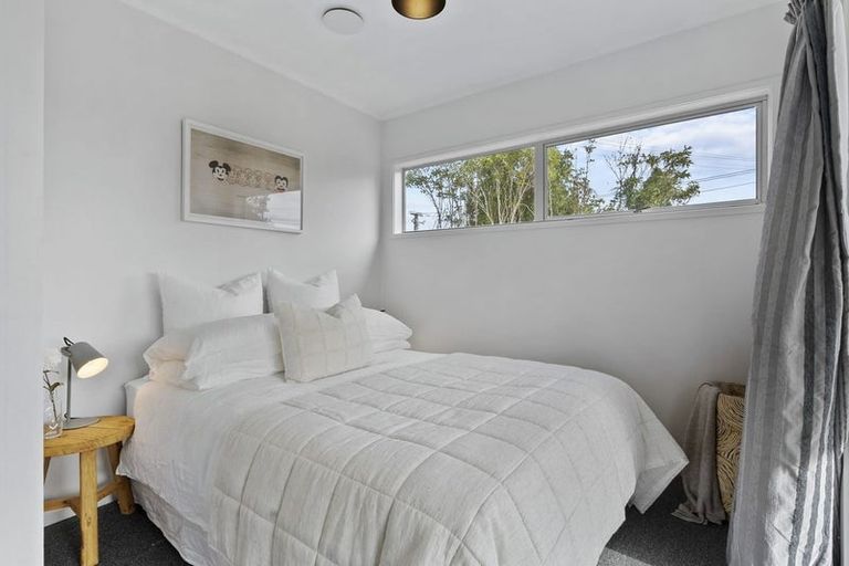 Photo of property in 413 Don Buck Road, Massey, Auckland, 0614