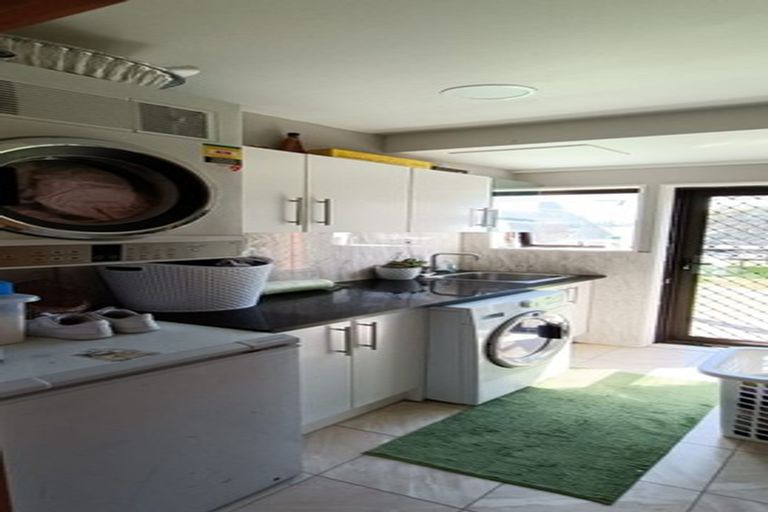 Photo of property in 58 Carnoustie Drive, Wattle Downs, Auckland, 2103