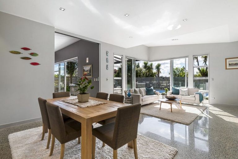 Photo of property in 2 Pounamu Avenue, Greenhithe, Auckland, 0632