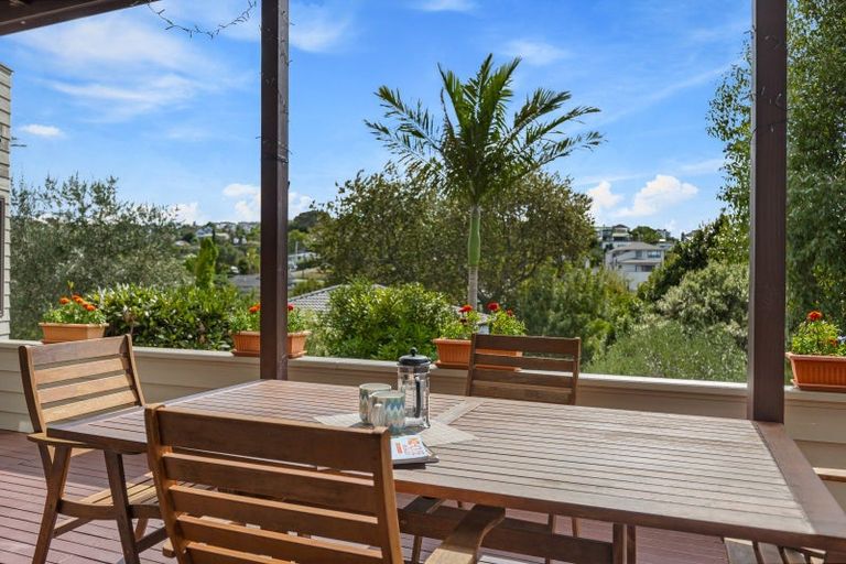 Photo of property in 1/33 Penzance Road, Mairangi Bay, Auckland, 0630