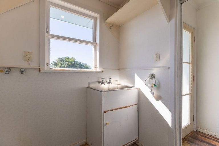 Photo of property in 48 Lupin Road, Otaki, 5512