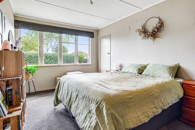 Photo of property in 7 Armitage Place, Fairfield, Hamilton, 3214