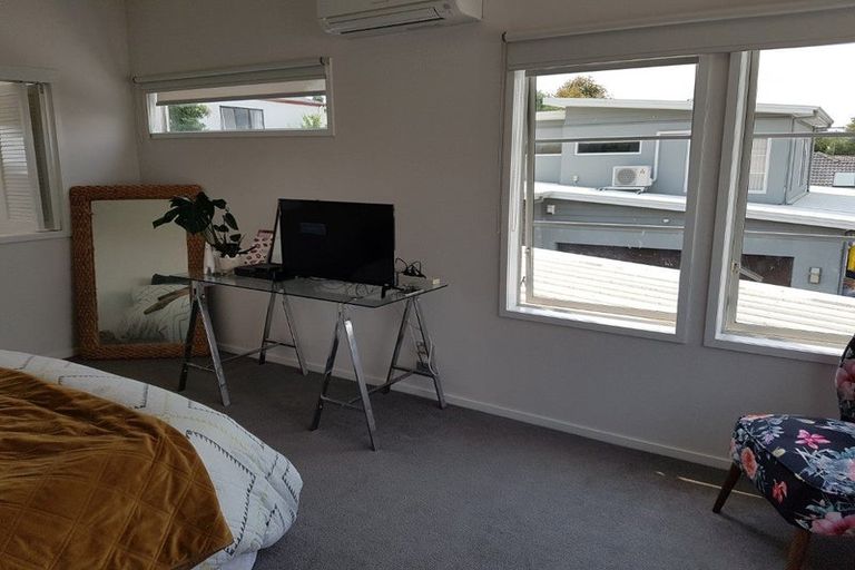Photo of property in 5 Willowgrange Place, Pukekohe, 2120