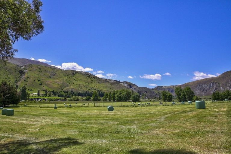 Photo of property in 351 Morven Ferry Road, Arrow Junction, 9371