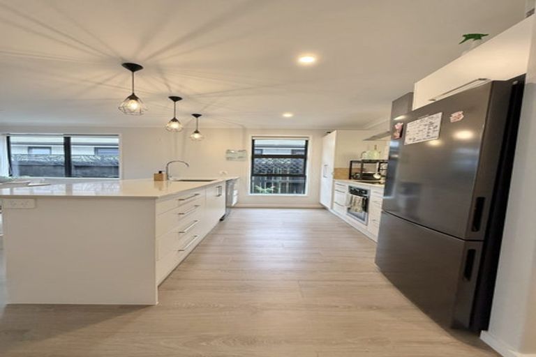 Photo of property in 51 Hills View Drive, Papamoa, 3118