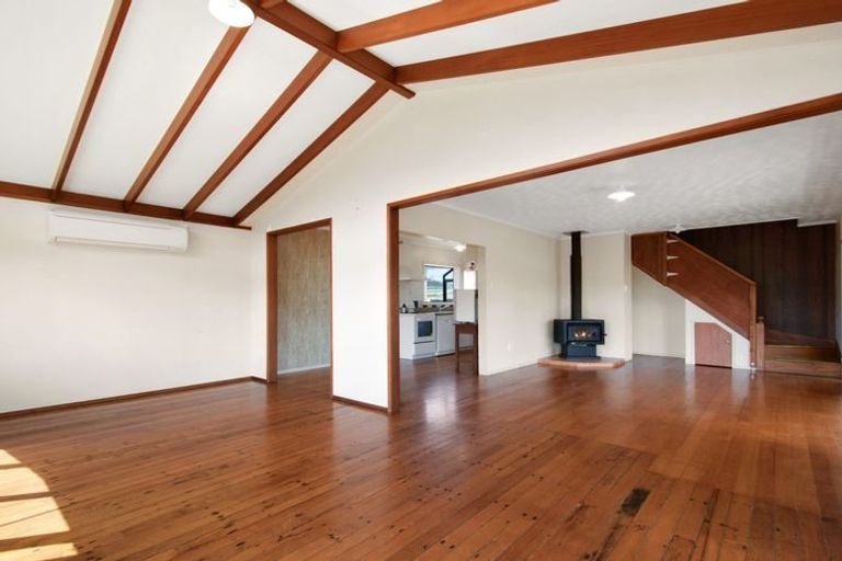 Photo of property in 8 Helleur Road, Massey, Auckland, 0614