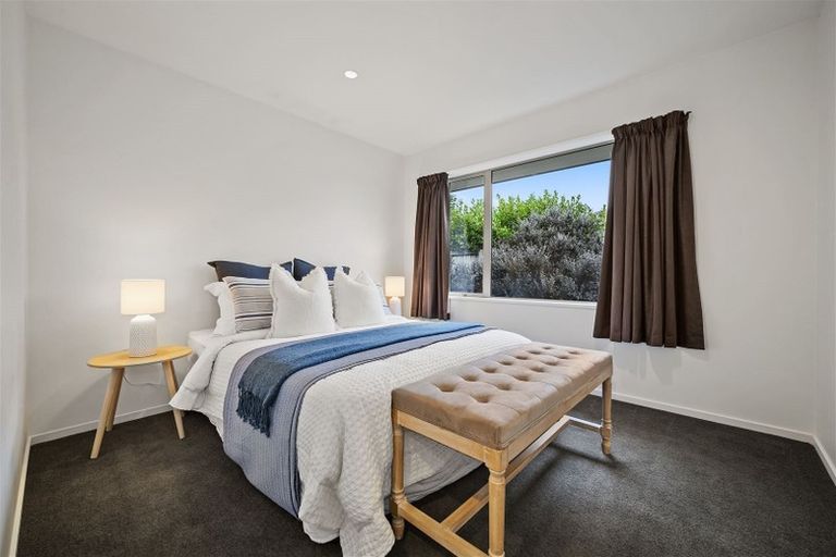 Photo of property in 4 Jefferson Close, Halswell, Christchurch, 8025
