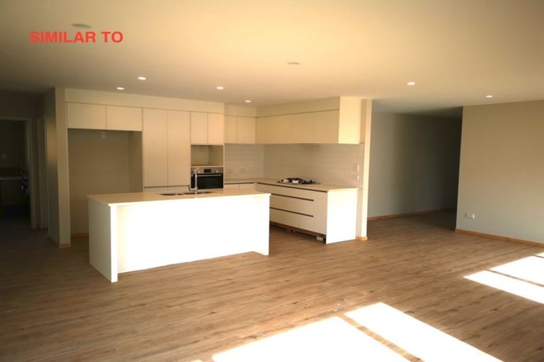 Photo of property in 10 Ropere Street, Kumeu, 0810