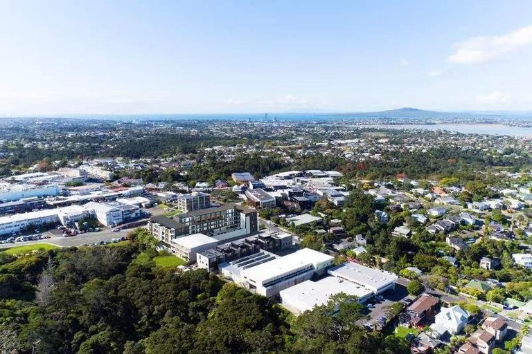 Photo of property in 102/19 Rawene Road, Birkenhead, Auckland, 0626