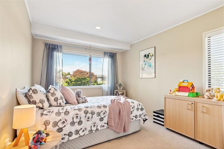 Photo of property in 38 Frank Evans Place, Henderson, Auckland, 0610