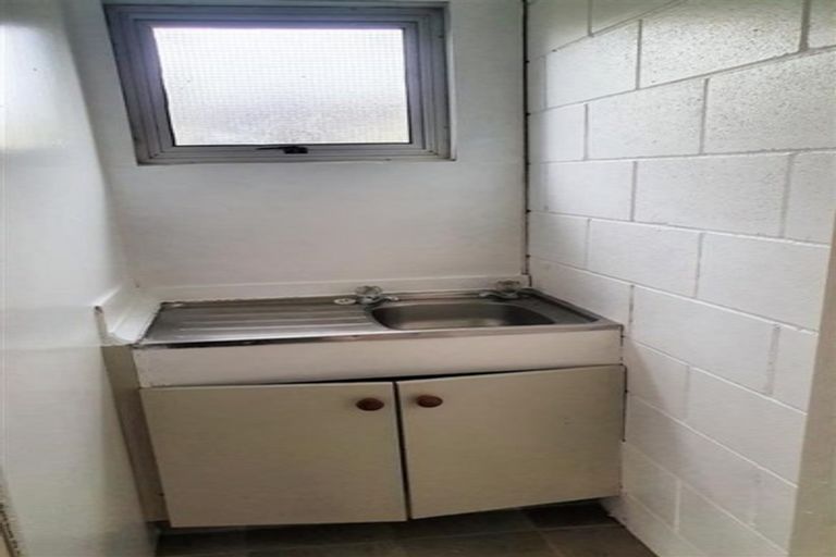 Photo of property in 39 Birdwood Avenue, Papatoetoe, Auckland, 2025