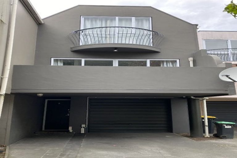 Photo of property in 2/179 Riccarton Road, Riccarton, Christchurch, 8041