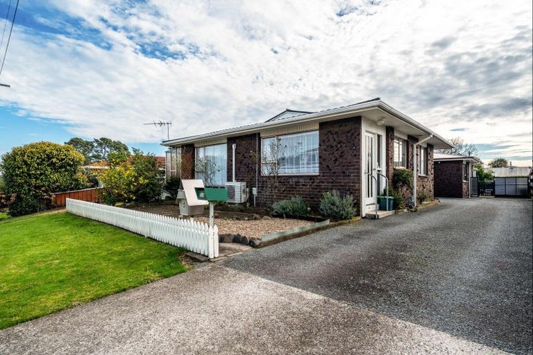 Photo of property in 5 Union Street, Merrilands, New Plymouth, 4312