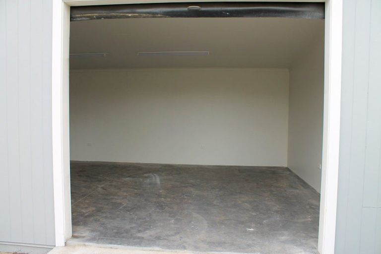 Photo of property in 972 Tremaine Avenue, Roslyn, Palmerston North, 4414