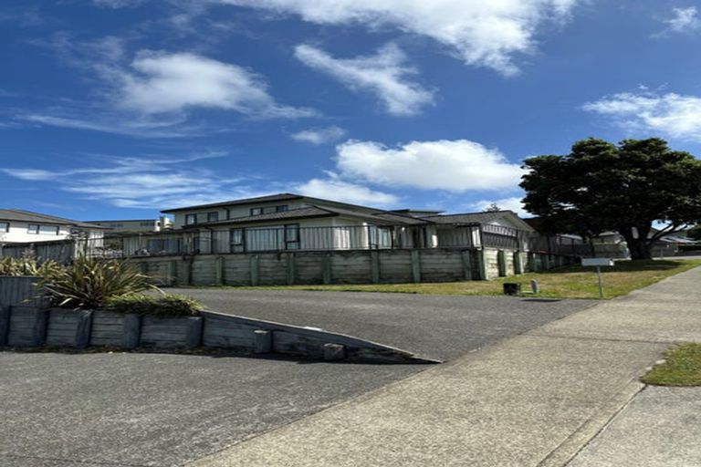 Photo of property in 11 Milford Street, Aotea, Porirua, 5024