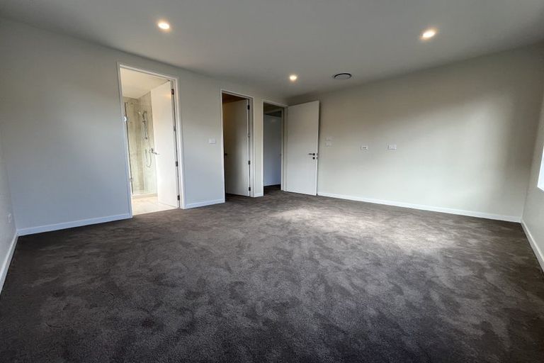 Photo of property in 15 Babos Avenue, Kumeu, 0810
