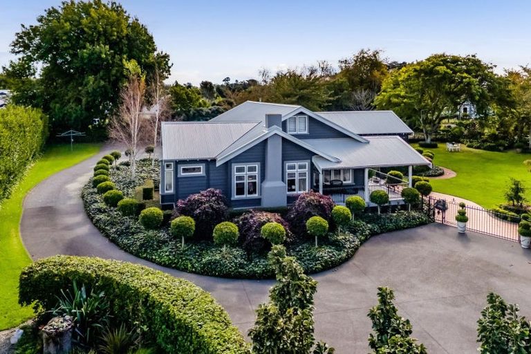 Photo of property in 500 Richmond Road, Lepperton, New Plymouth, 4373
