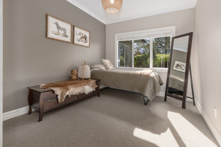 Photo of property in 1068 Queen Street East, Levin, 5510