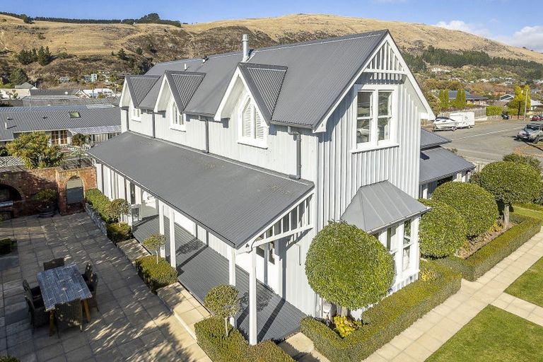 Photo of property in 33 Hardwicke Street, Sumner, Christchurch, 8081
