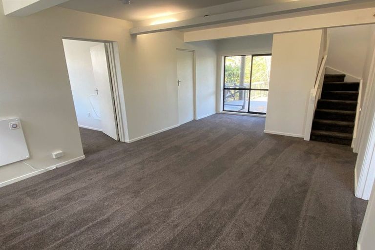 Photo of property in 33 Matipo Road, Mairangi Bay, Auckland, 0630