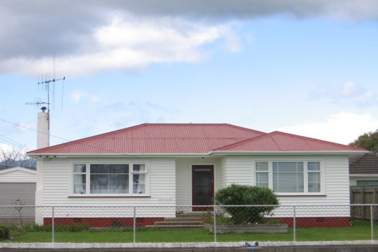 Photo of property in 94 Tiro Tiro Road, Levin, 5510