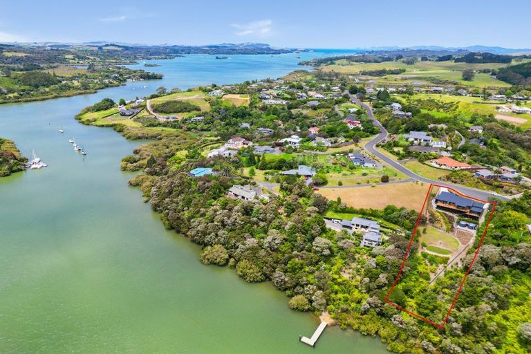 Photo of property in 62 Rarere Terrace, Kerikeri, 0230