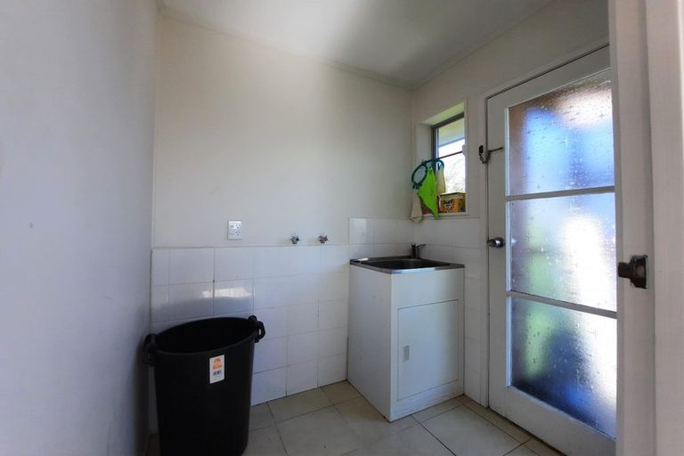 Photo of property in 1/27 Shanaway Rise, Hillcrest, Auckland, 0627