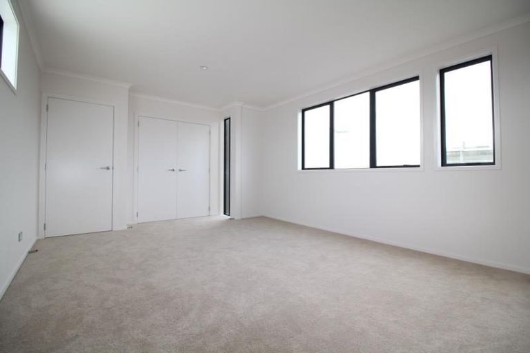 Photo of property in 104 Hobsonville Point Road, Hobsonville, Auckland, 0616