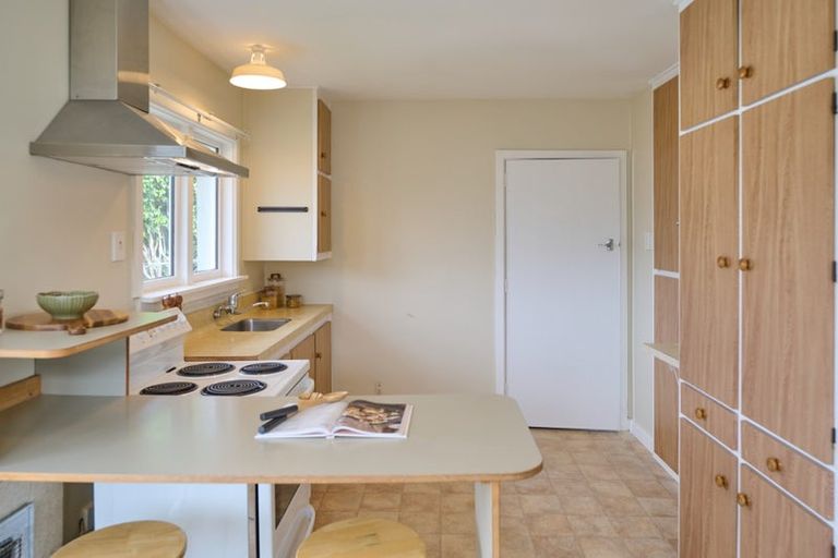 Photo of property in 192 Avonhead Road, Avonhead, Christchurch, 8042