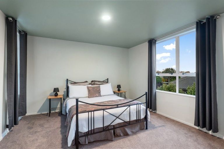 Photo of property in 74 Regency Crescent, Redwood, Christchurch, 8051