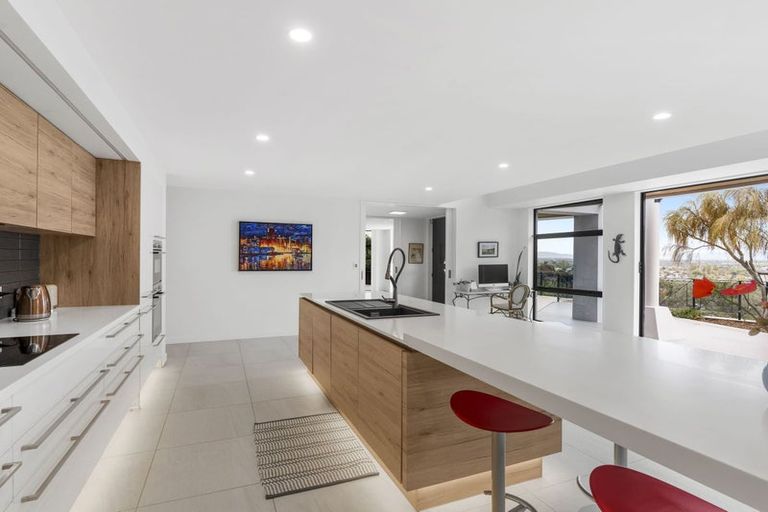 Photo of property in 35 Major Aitken Drive, Huntsbury, Christchurch, 8022