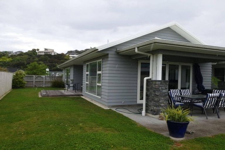Photo of property in 36 Resolution Drive, Whitby, Porirua, 5024
