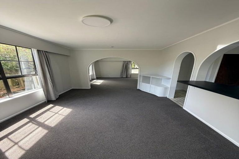 Photo of property in 8a Mallard Grove, Churton Park, Wellington, 6037