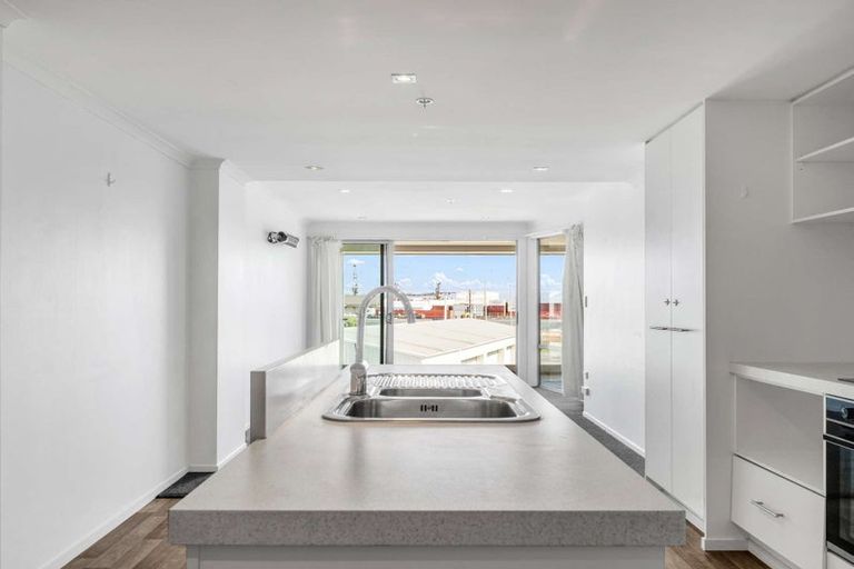 Photo of property in 215/332 Maunganui Road, Mount Maunganui, 3116