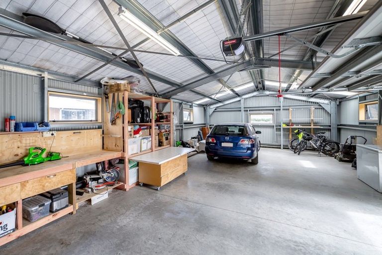 Photo of property in 12 Wood Street, Greytown, 5712