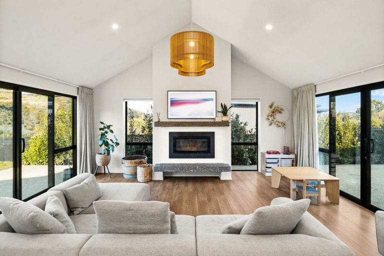 Photo of property in 5 Goddard Way, Sawyers Bay, Port Chalmers, 9023