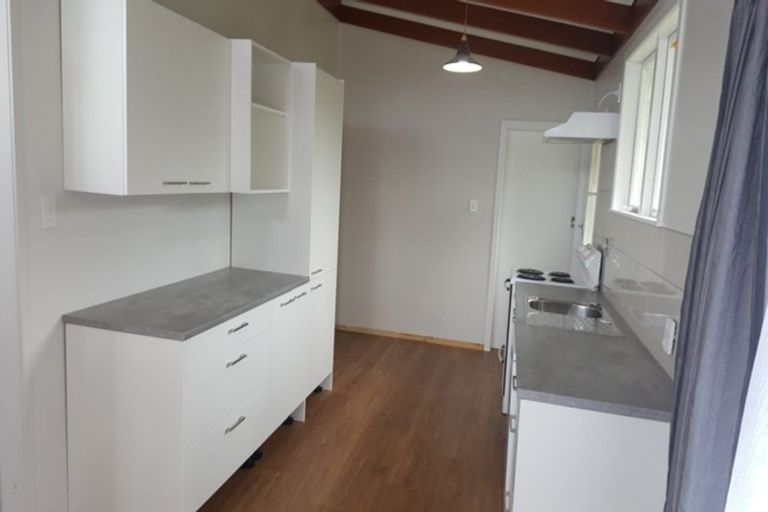 Photo of property in 59 Totaravale Drive, Totara Vale, Auckland, 0629