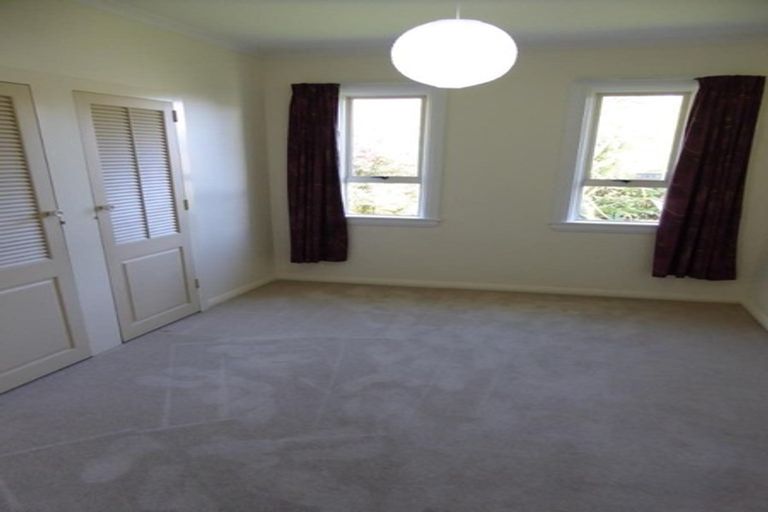 Photo of property in 223 Centaurus Road, Saint Martins, Christchurch, 8022